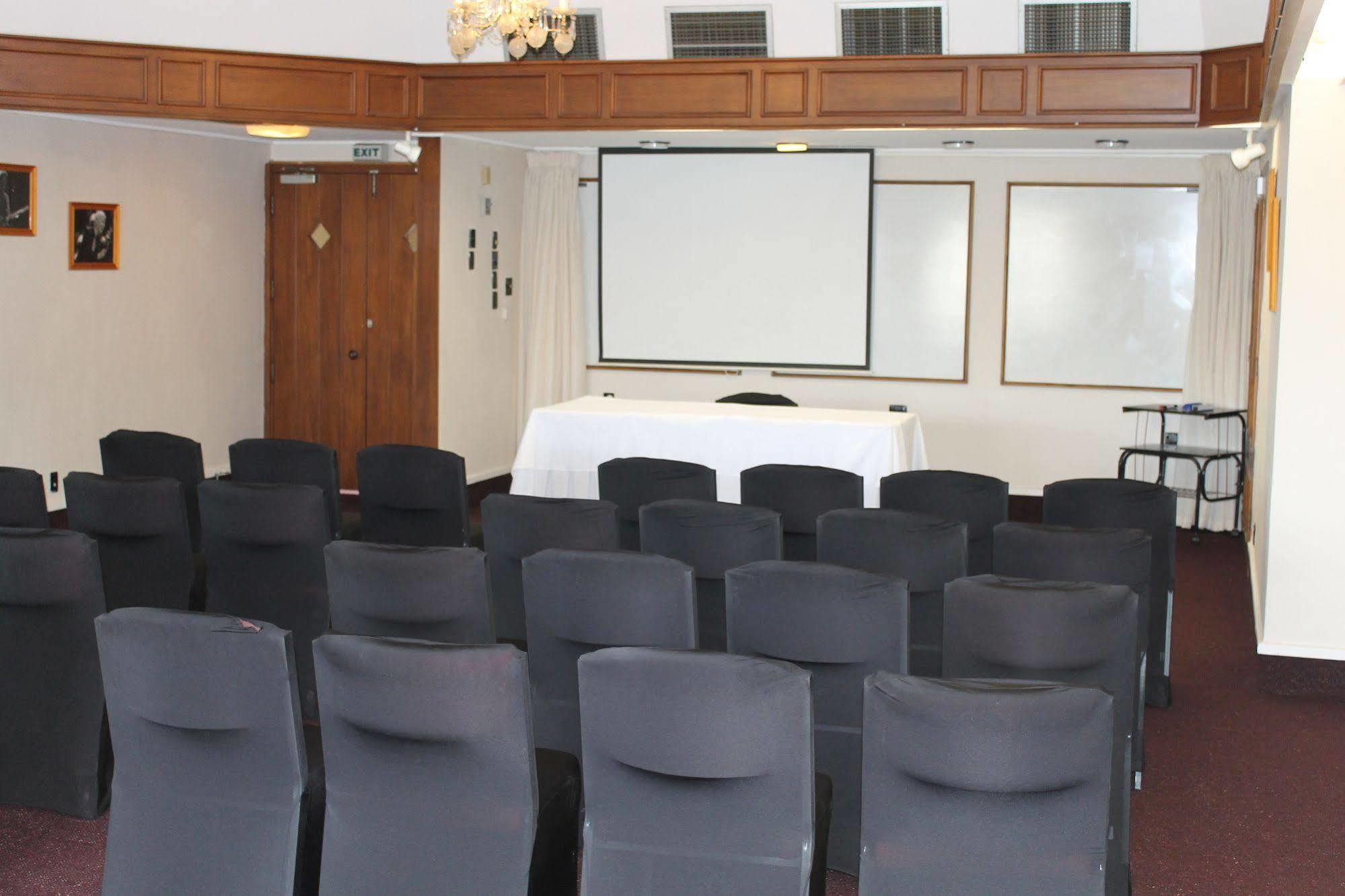 The Grand Hotel Wanganui Whanganui Extérieur photo